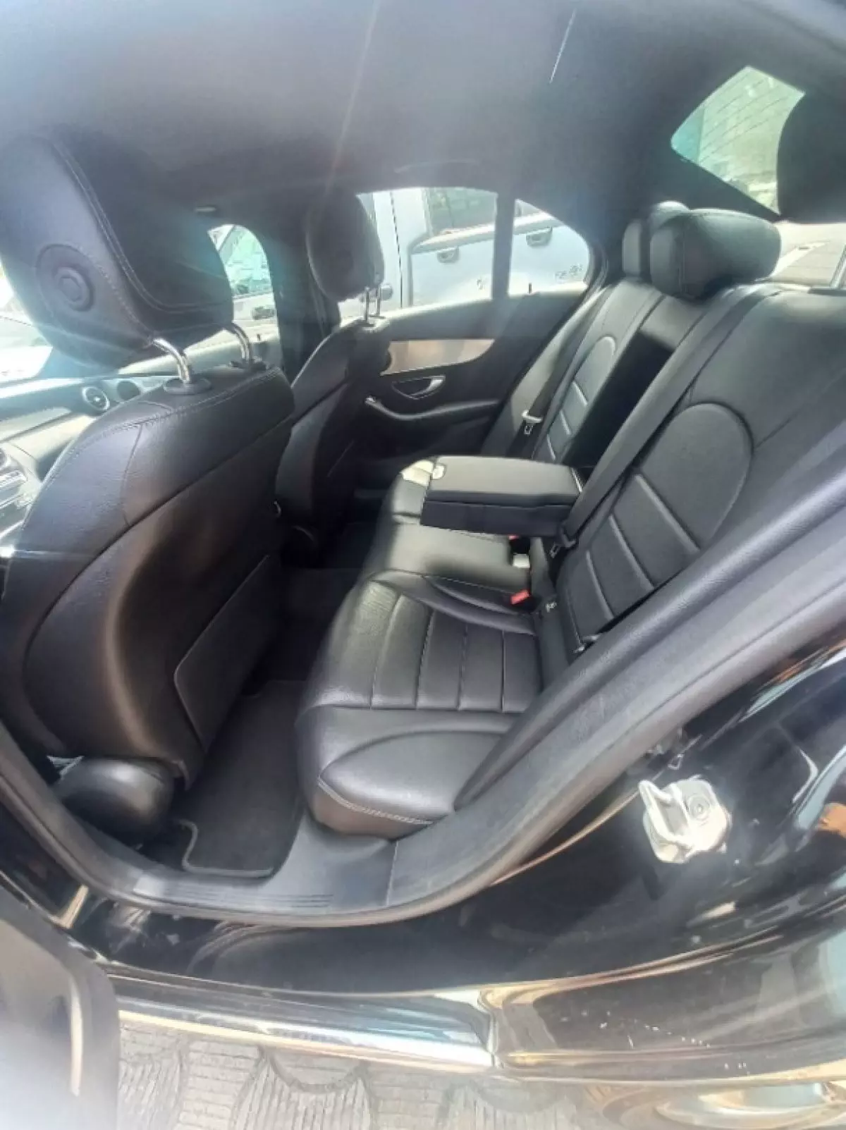 interiorBack