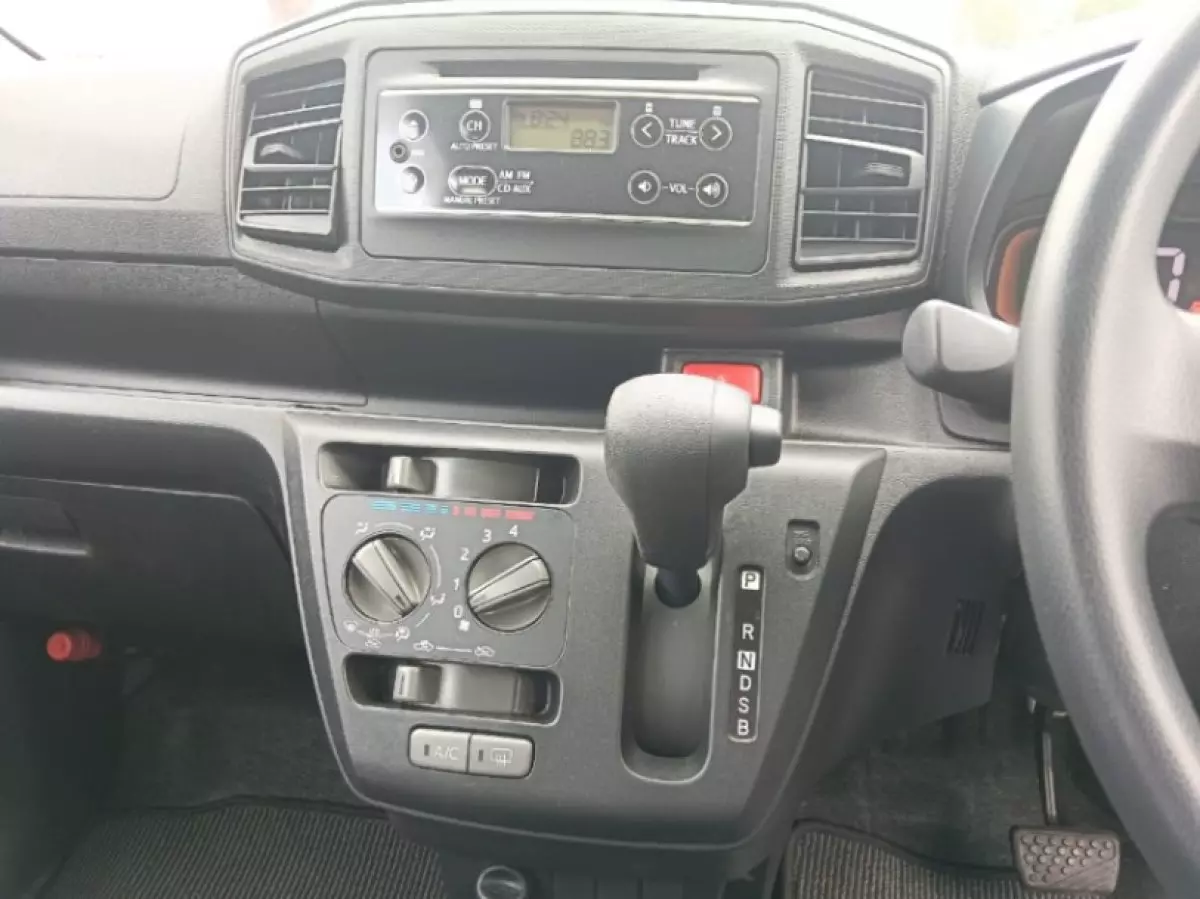 interiorBack
