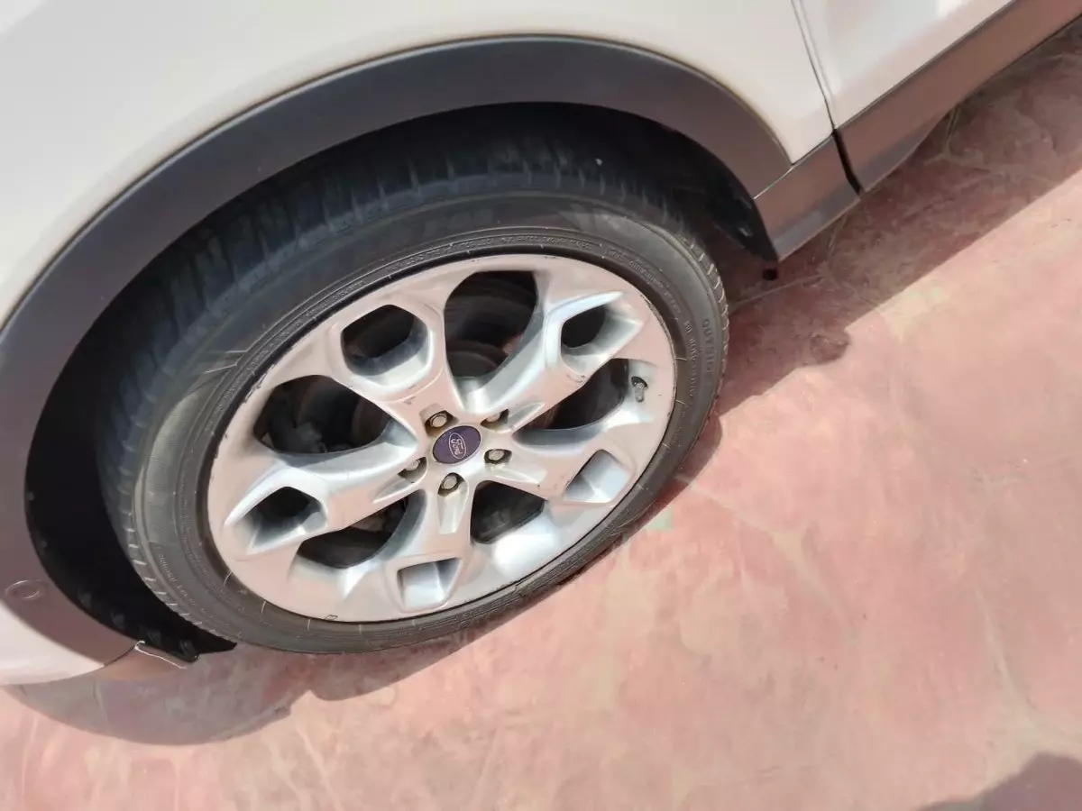 tyre2