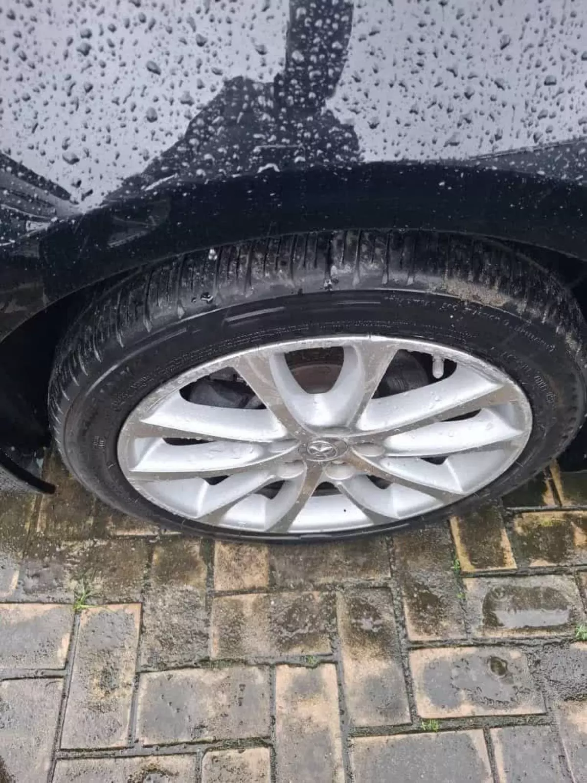 tyre1