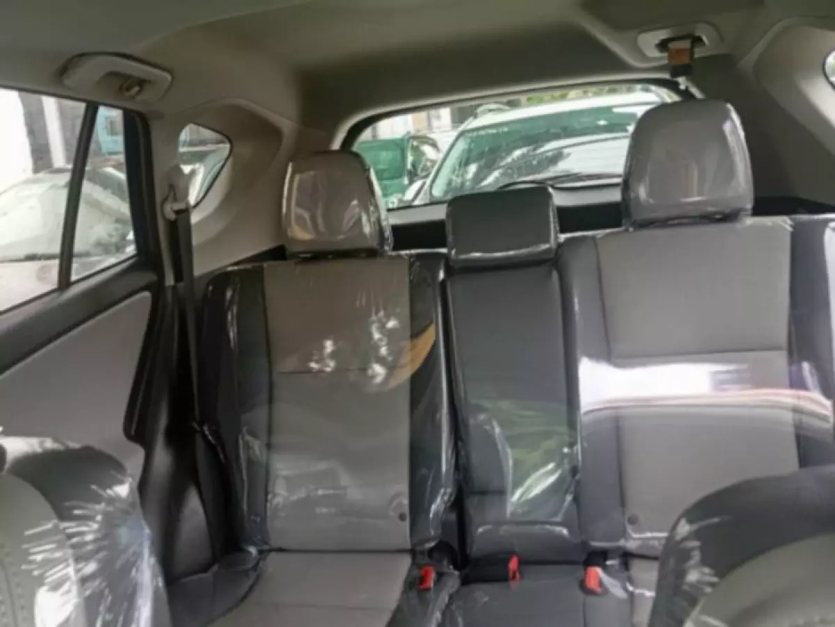 interiorBack