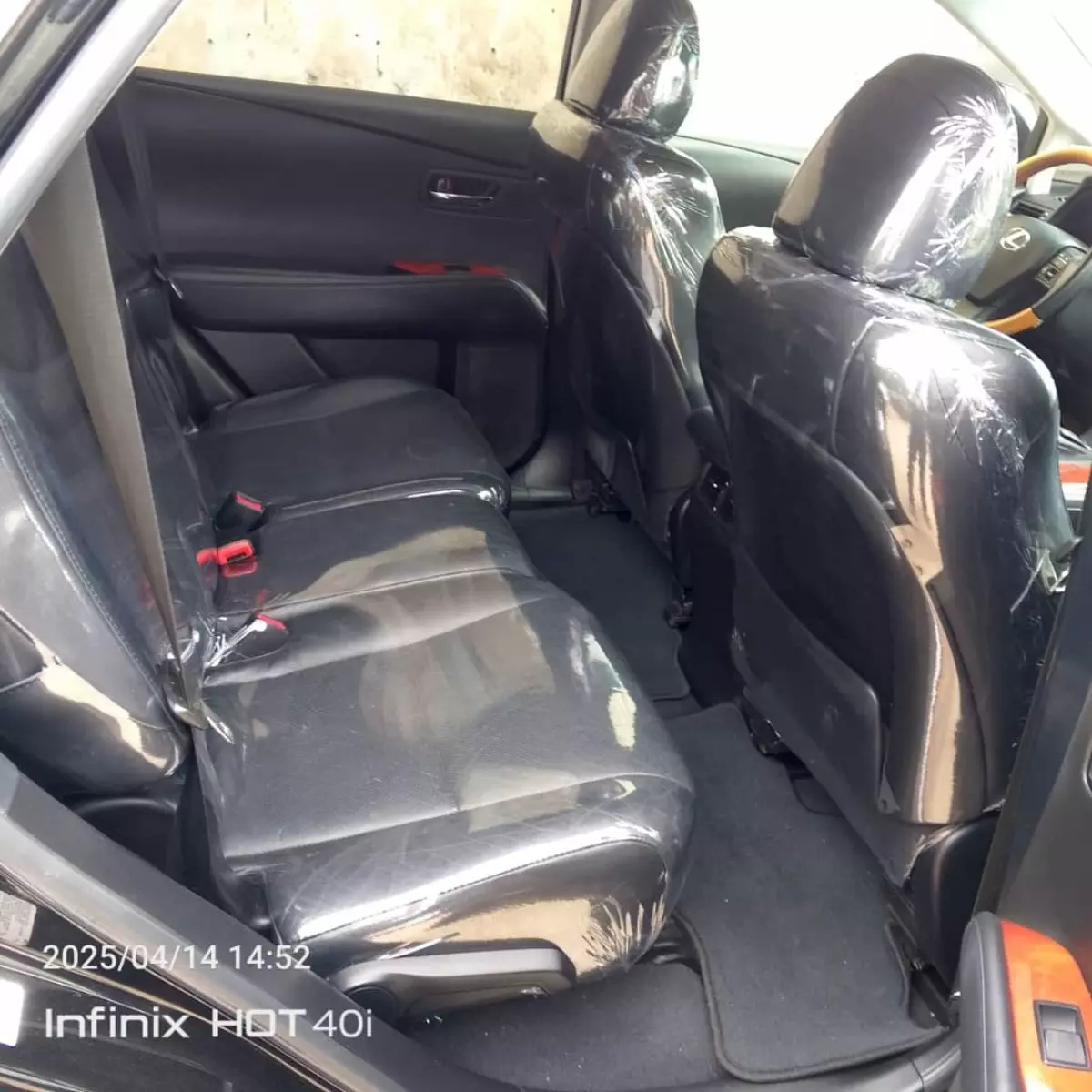 interiorBack