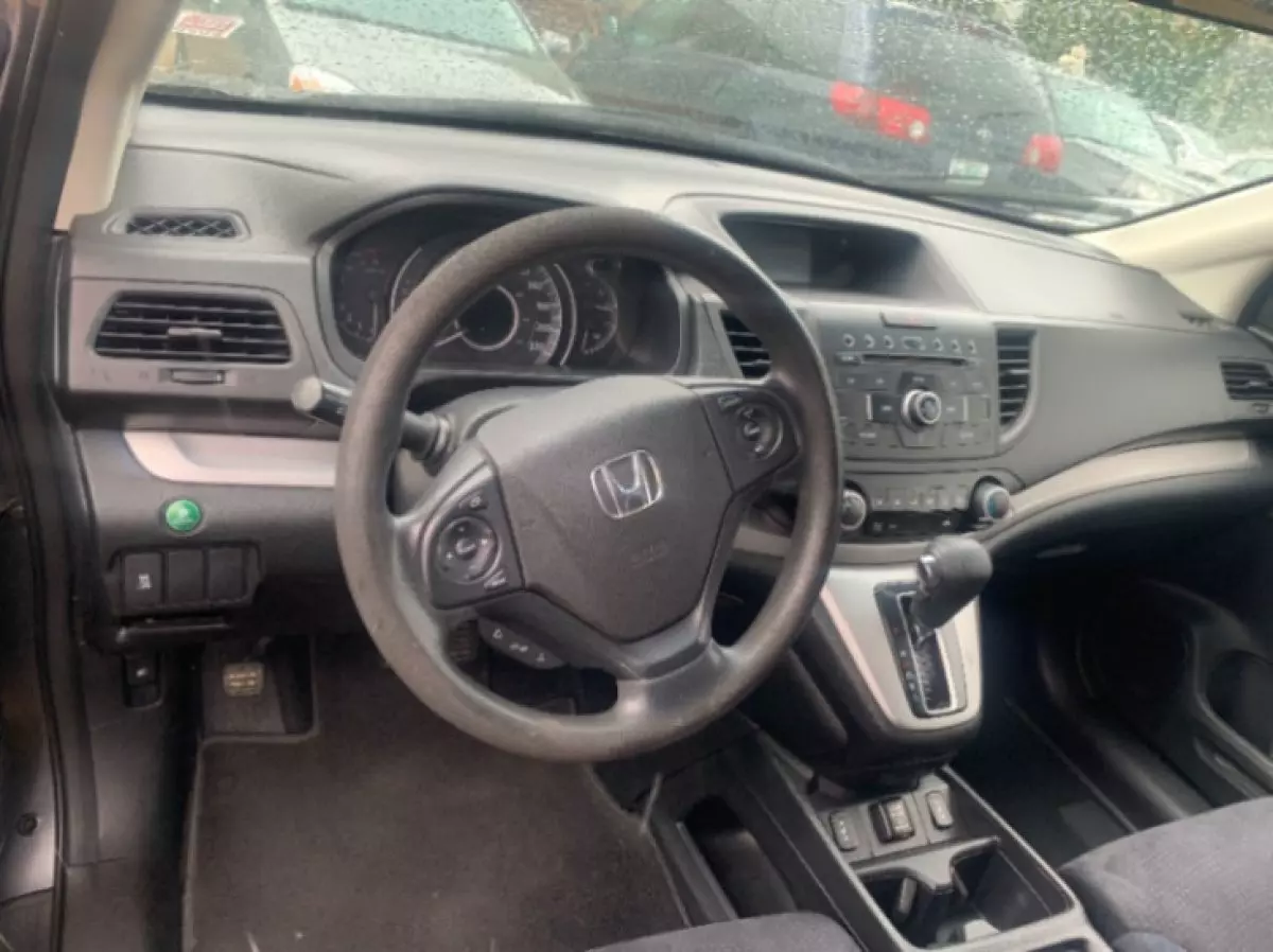 interiorFront