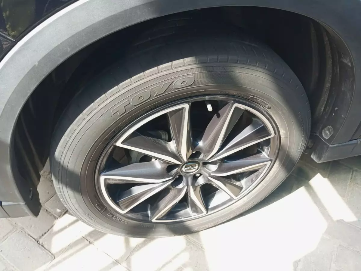 tyre2