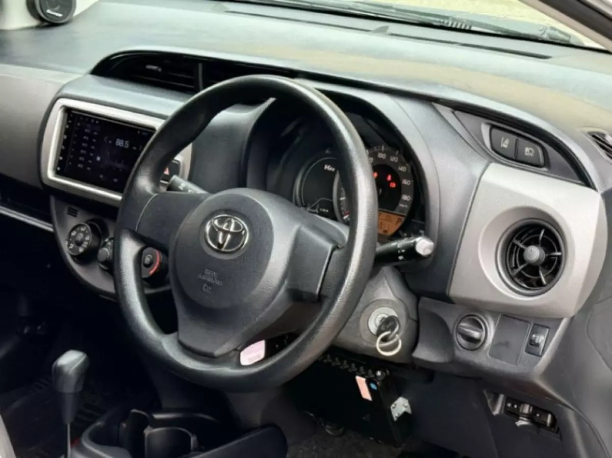 interiorFront