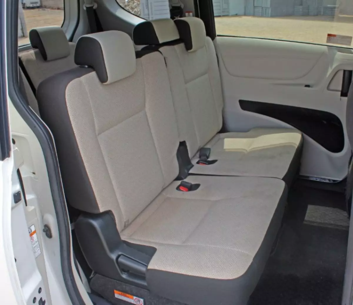 interiorBack