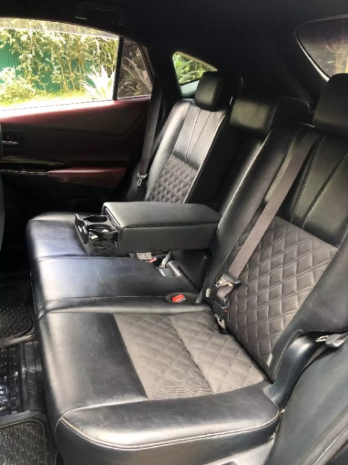 interiorBack