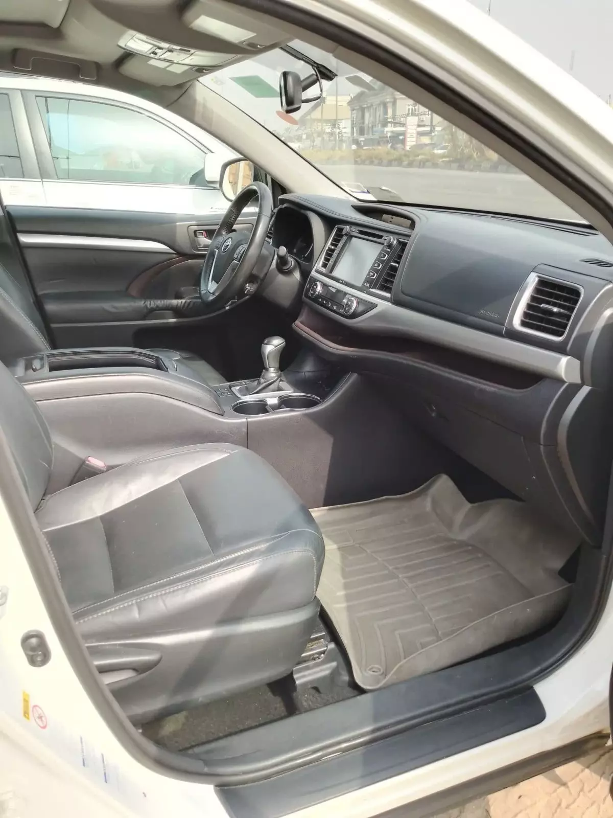 car Left