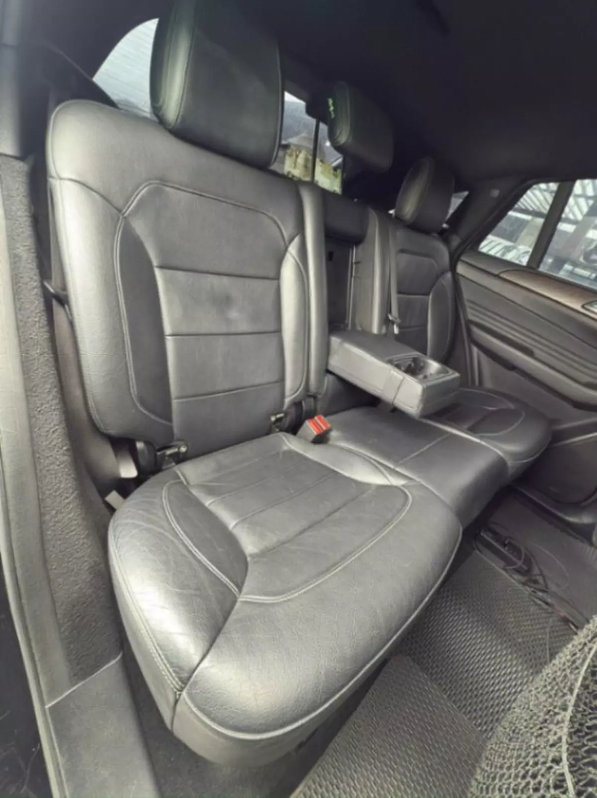 interiorBack