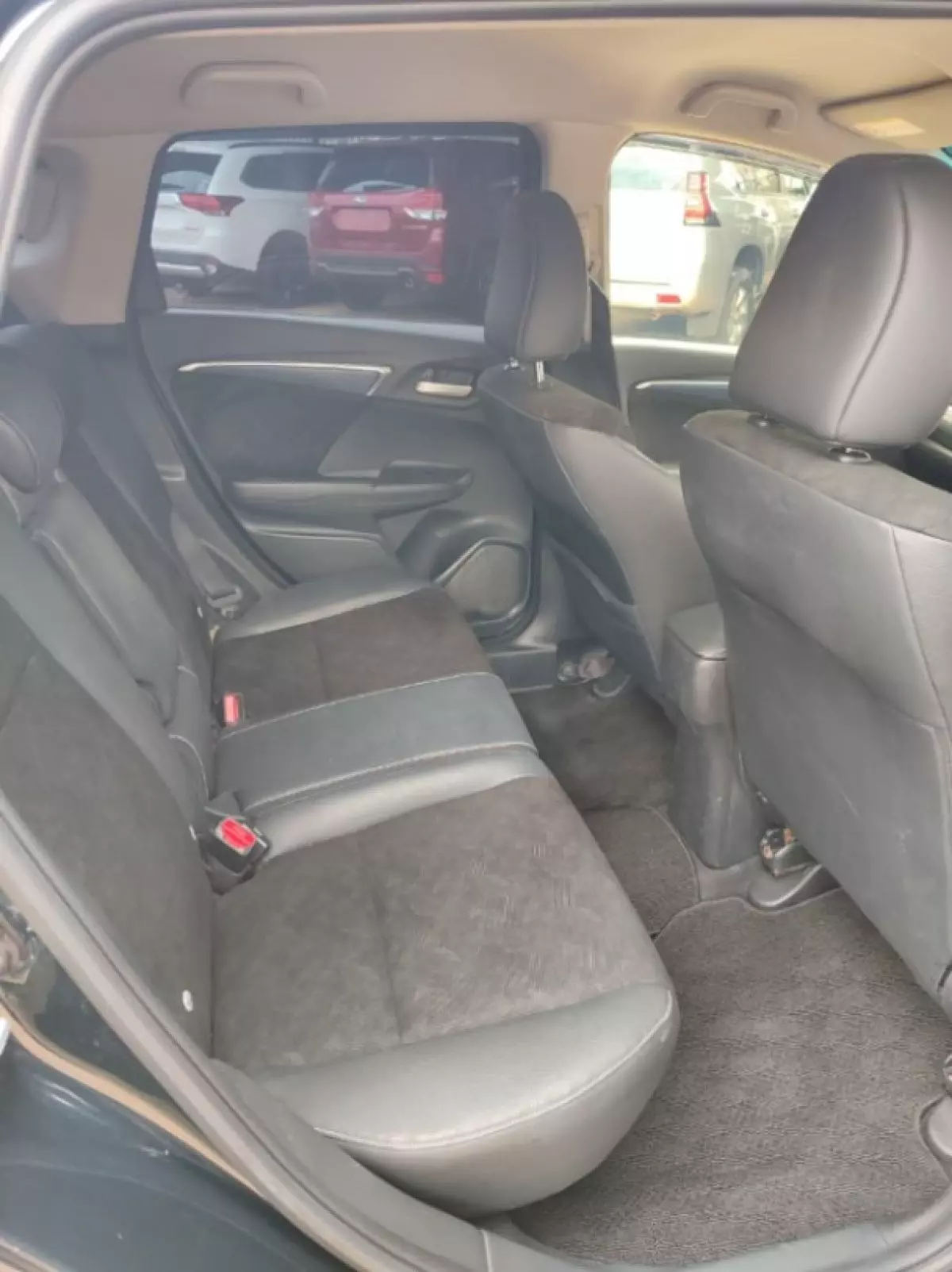 interiorBack