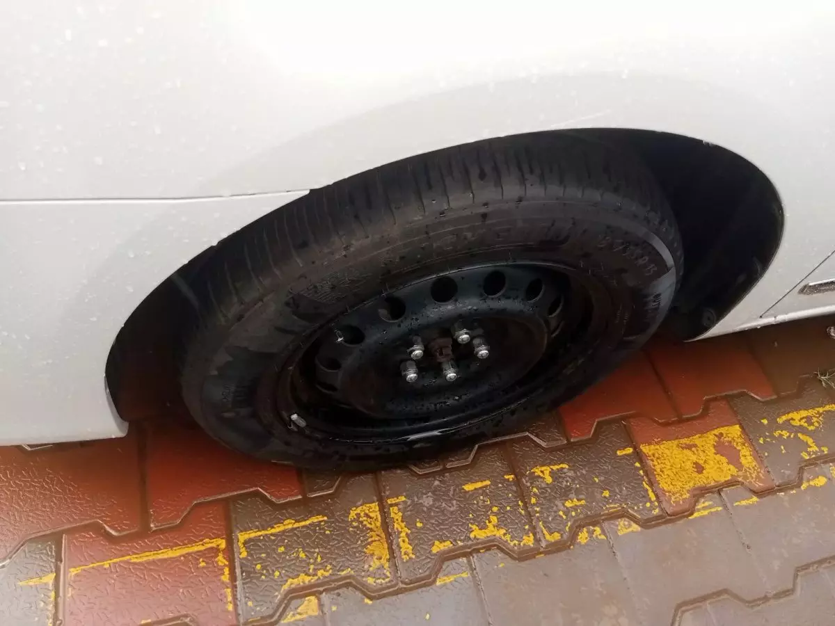 tyre1