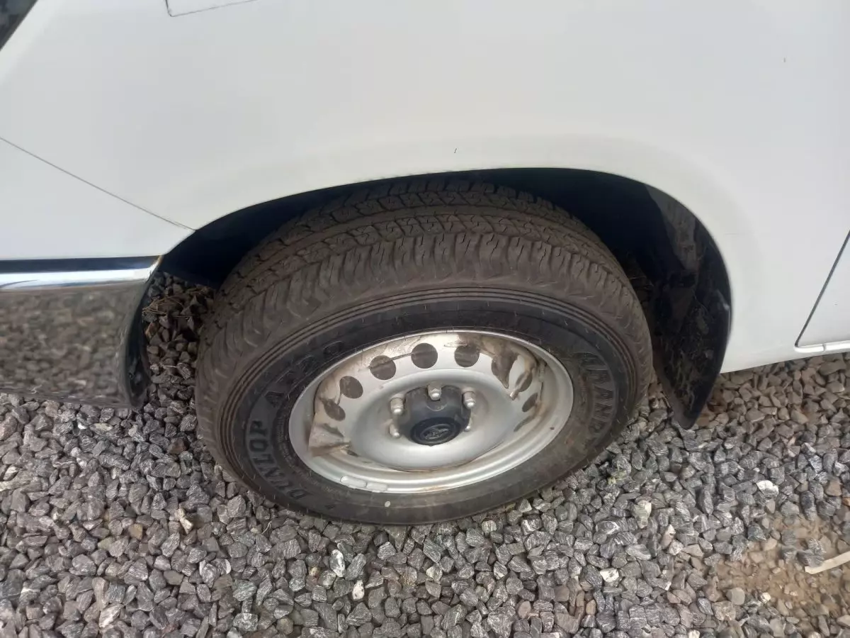 tyre0