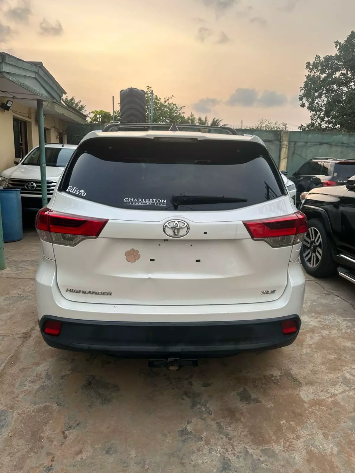 car Right Back