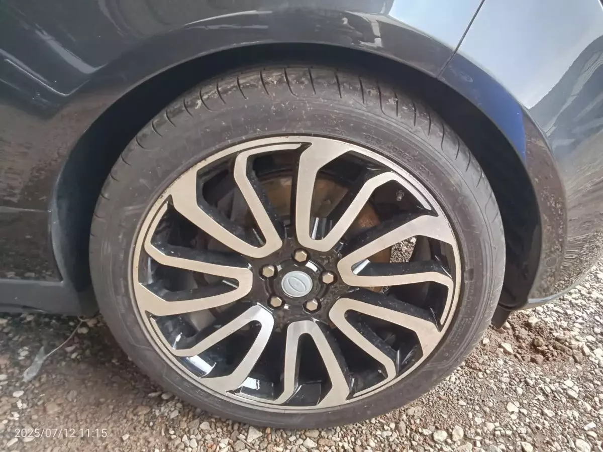 tyre1