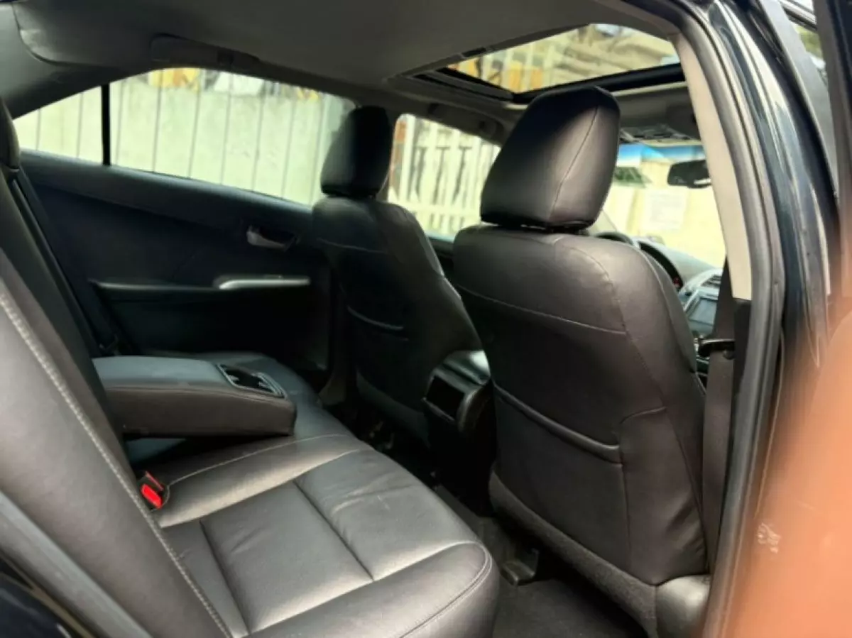 interiorBack