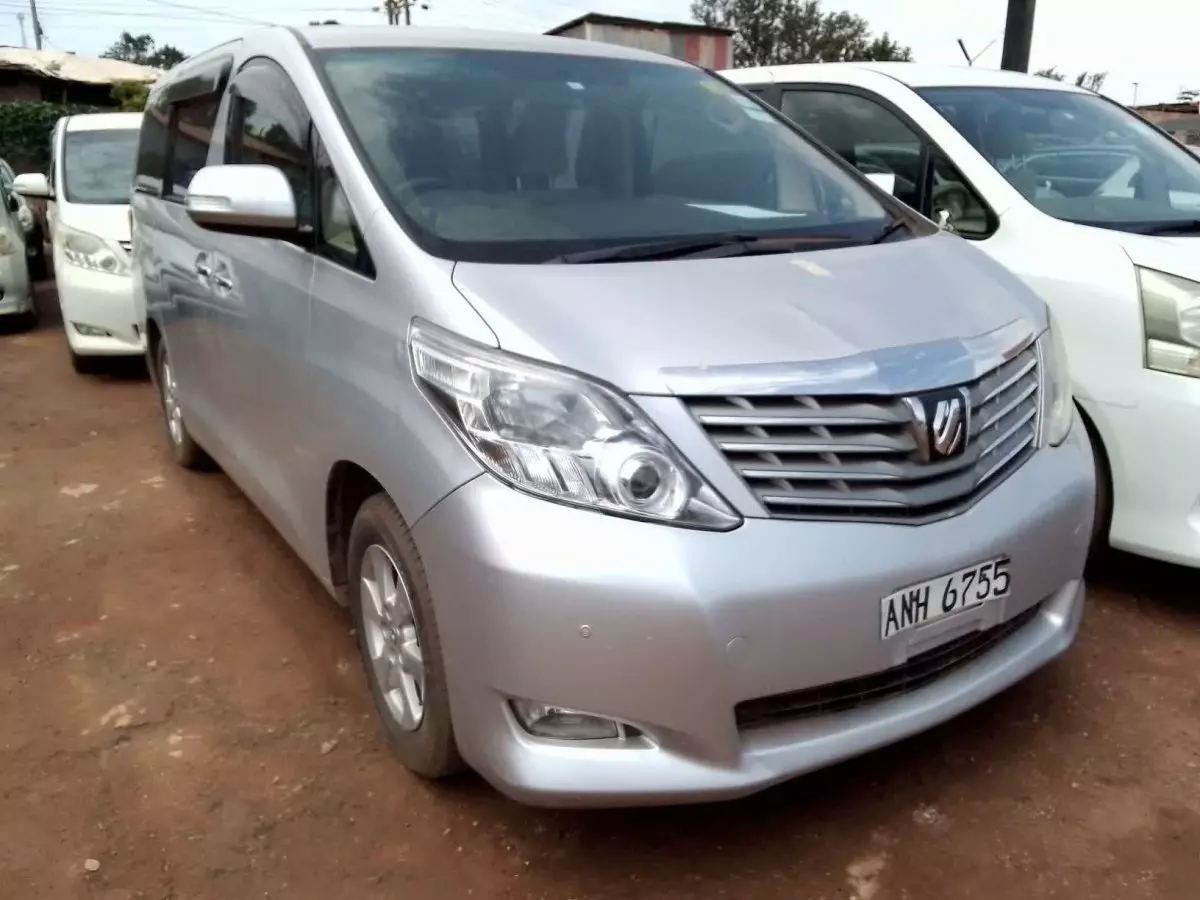 Toyota Alphard - 2010
