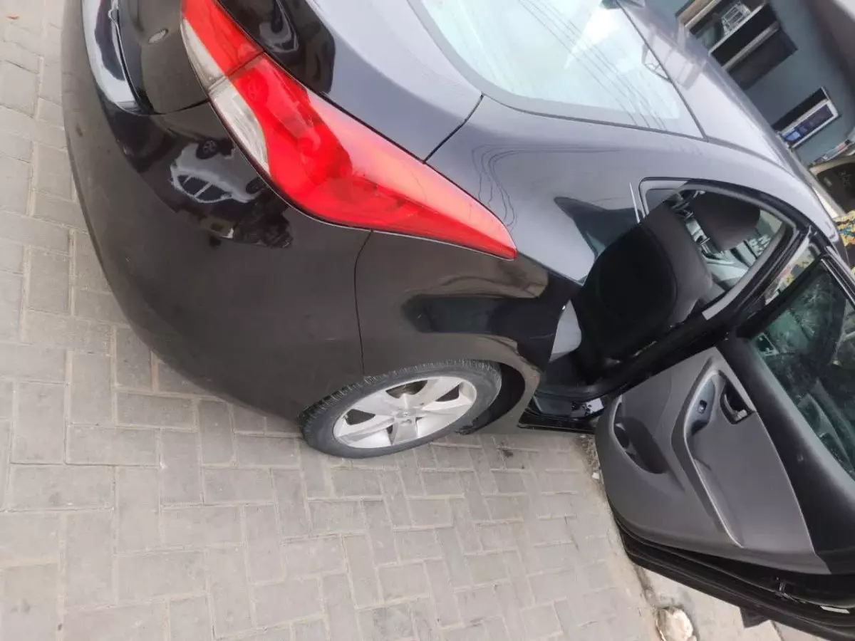 car Right Back