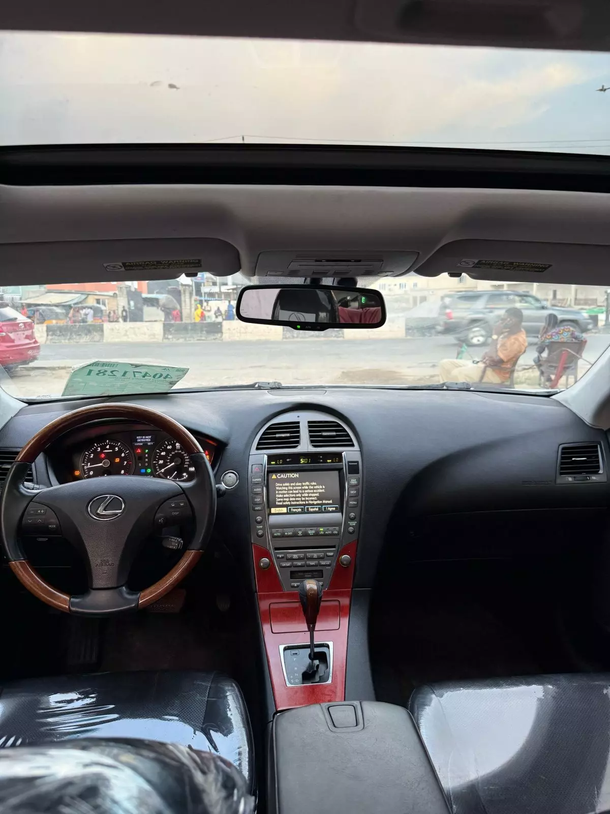 interiorFront