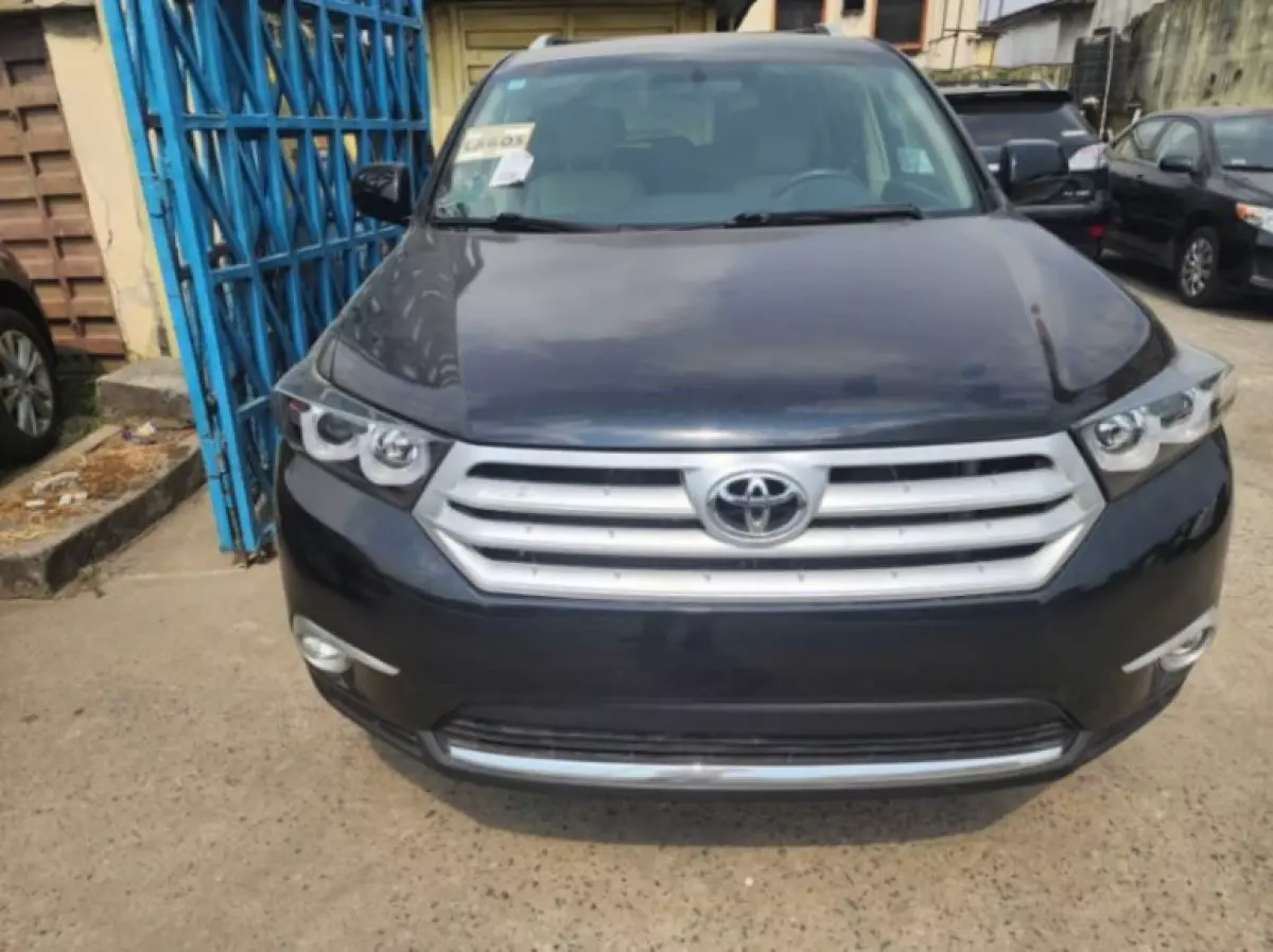Toyota Highlander - 2013