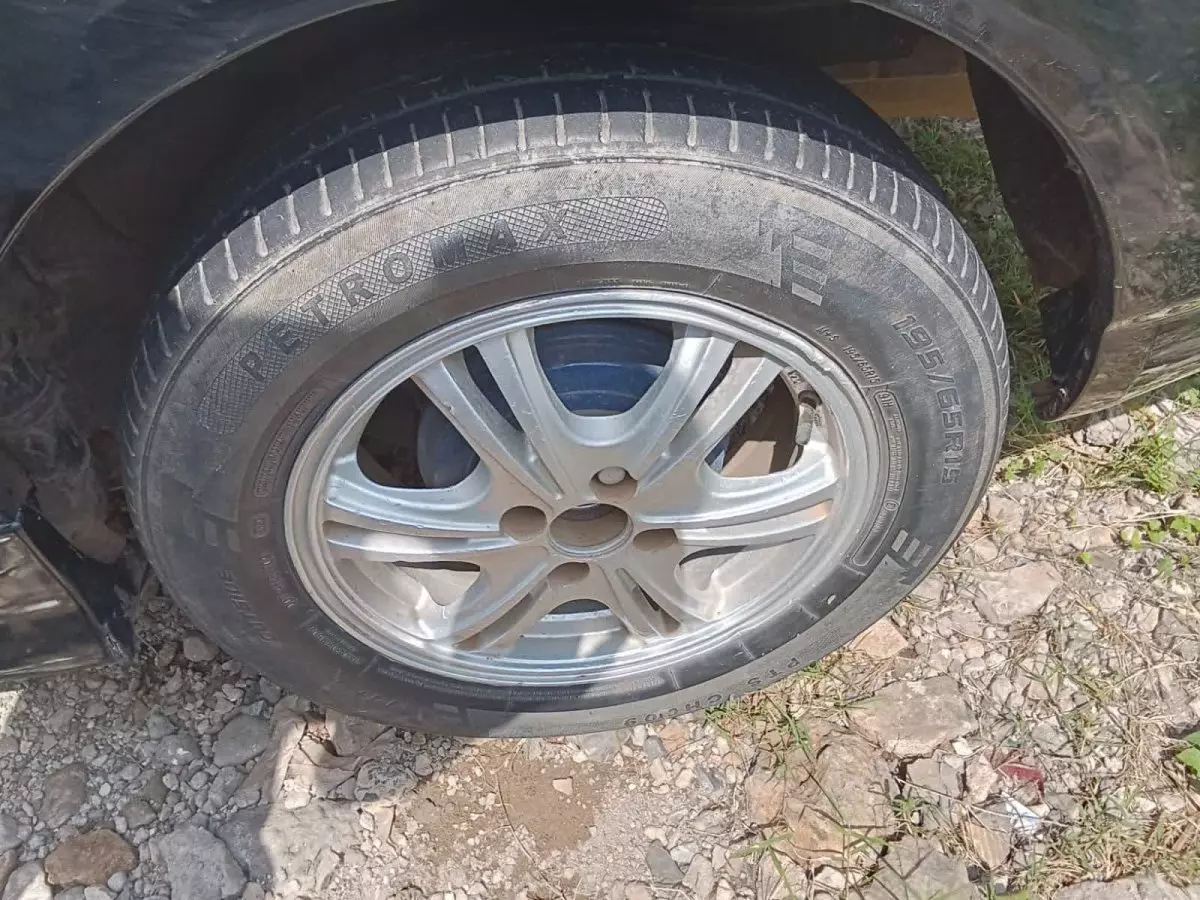 tyre3