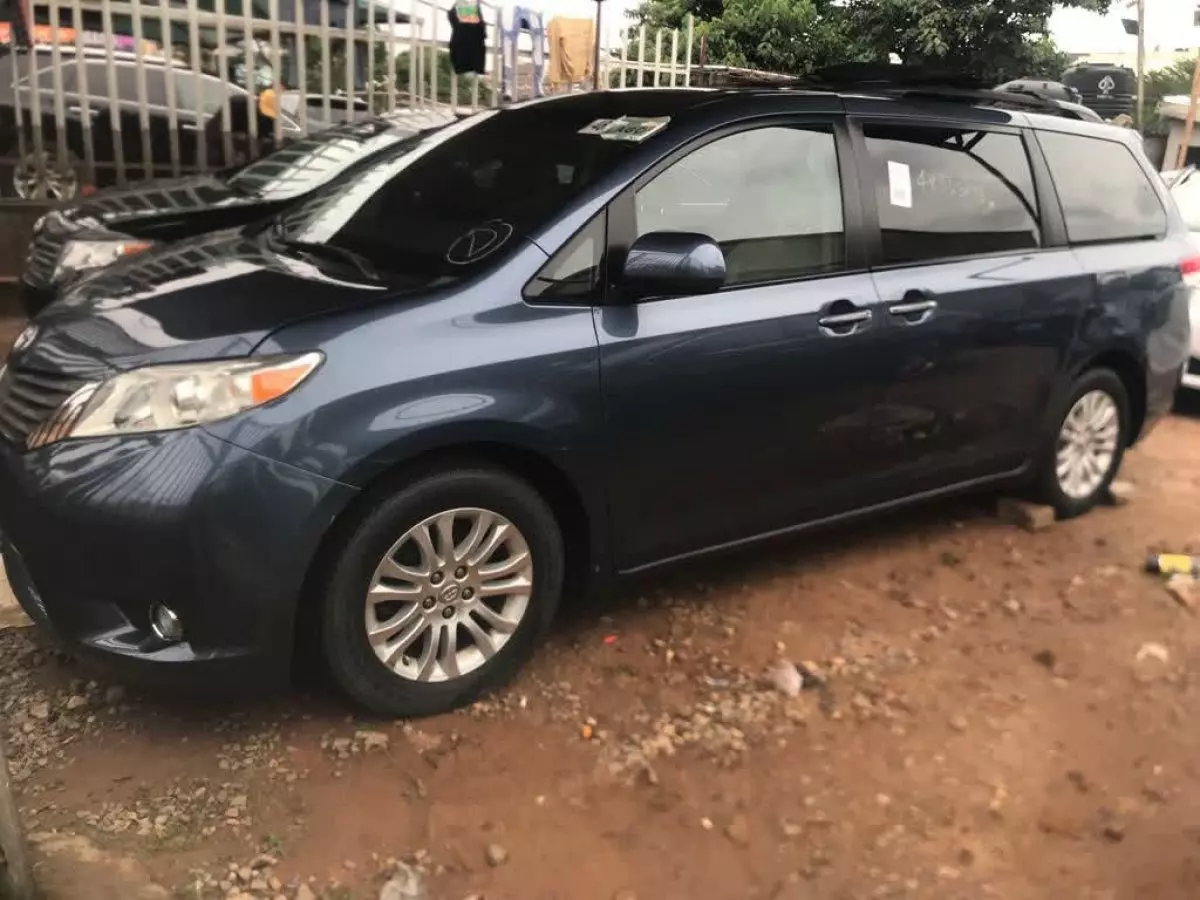 car Left Front