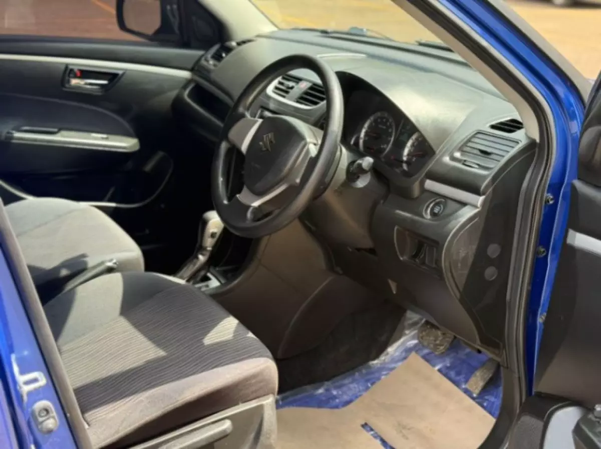 interiorFront