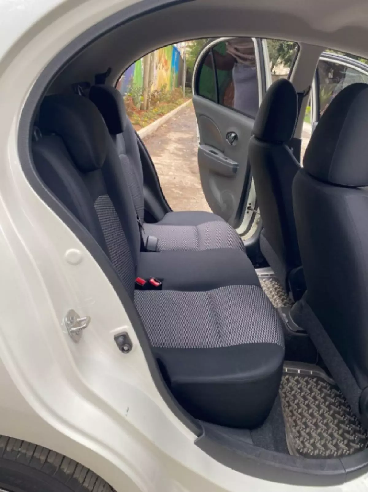 interiorBack