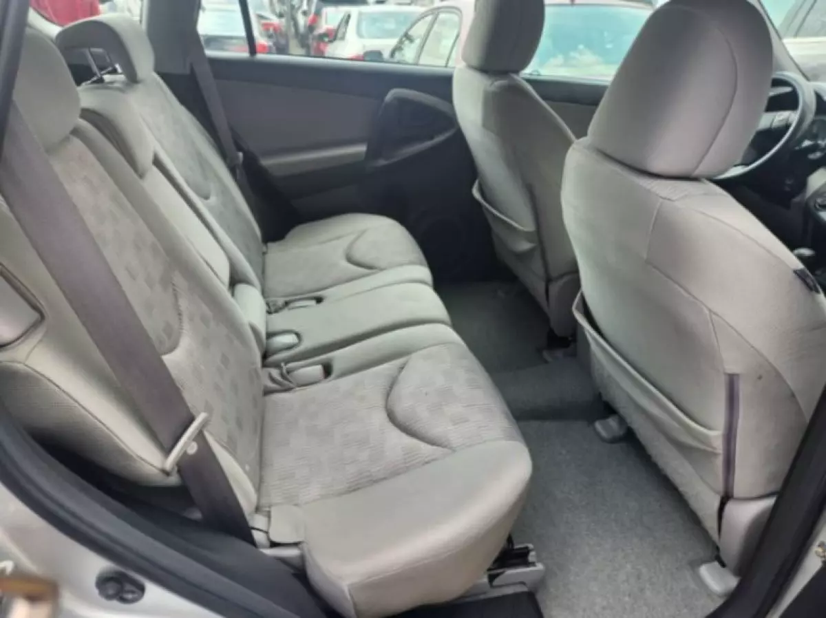 interiorBack