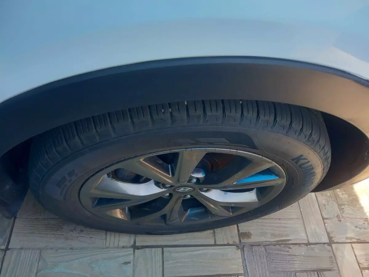 tyre1