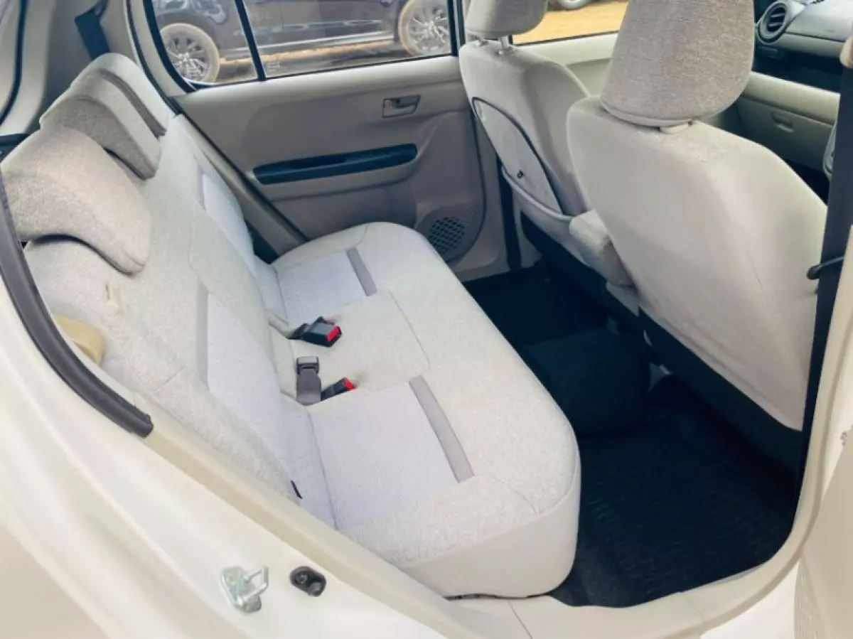 interiorBack
