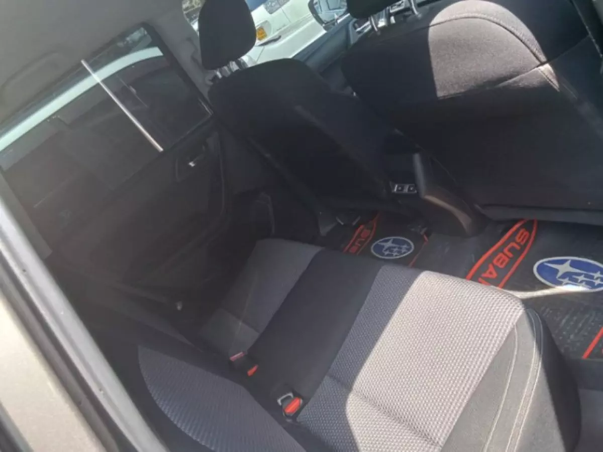 interiorBack