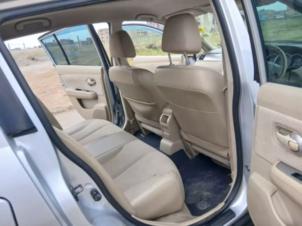 interiorBack