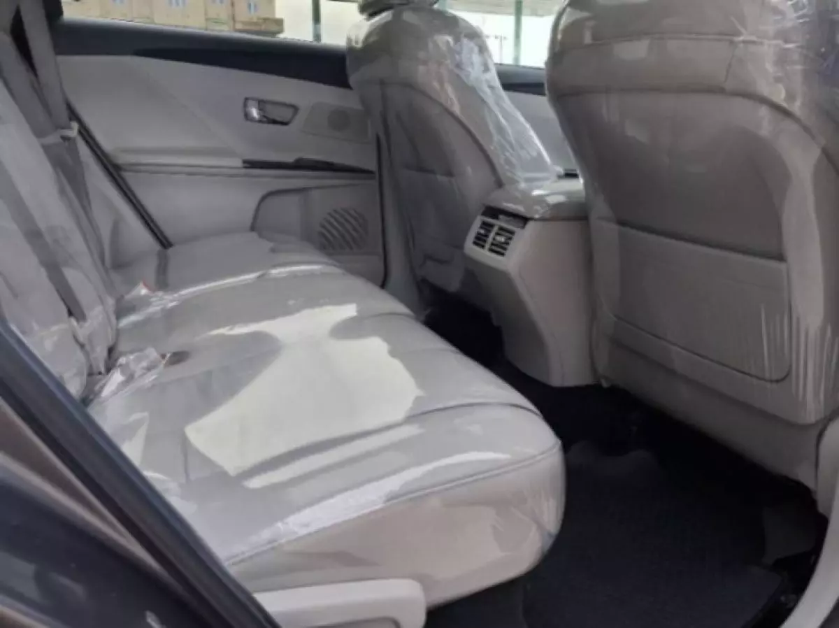 interiorBack
