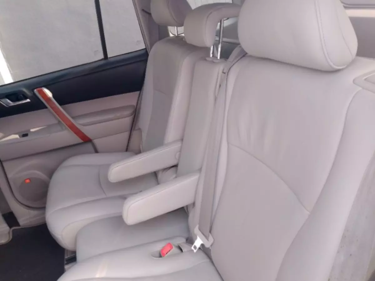 interiorBack