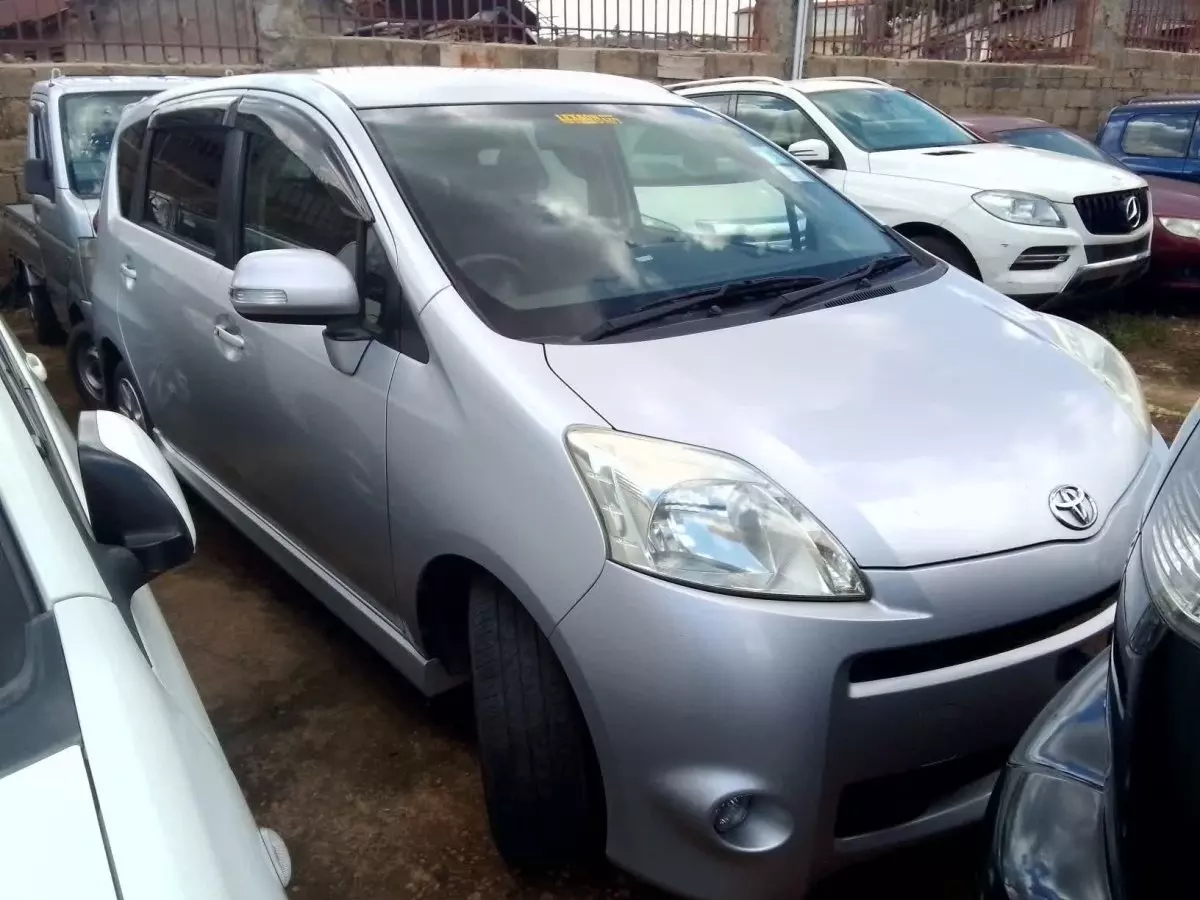 car Left Front