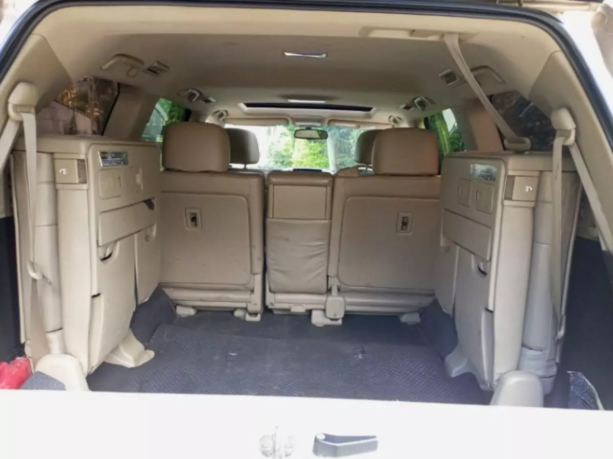 interiorFront