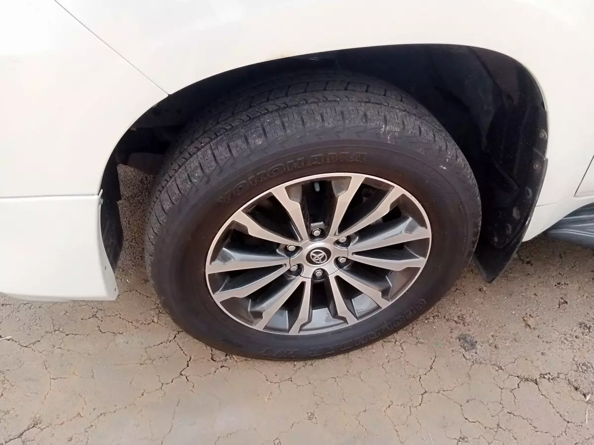tyre2