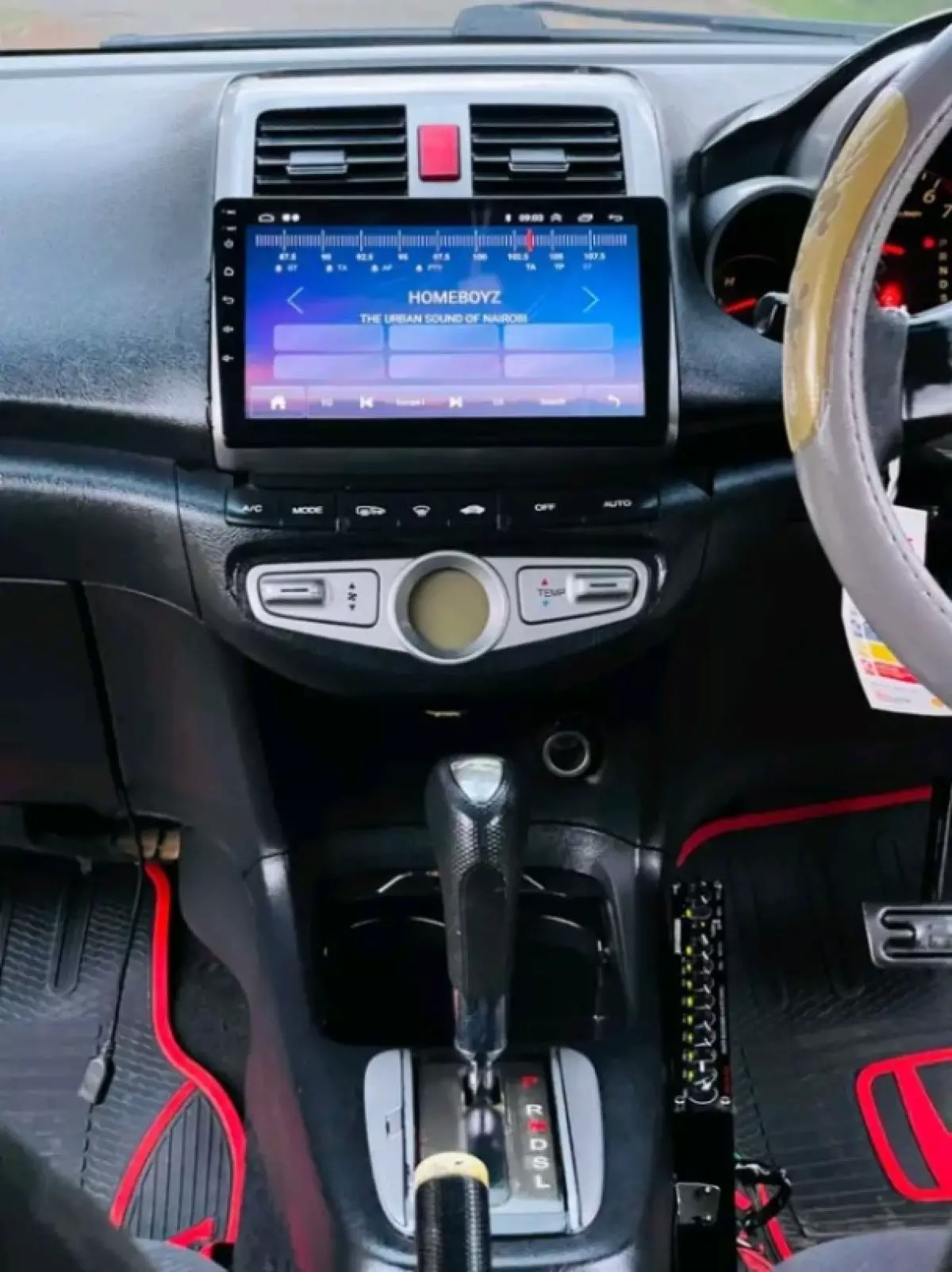 interiorFront