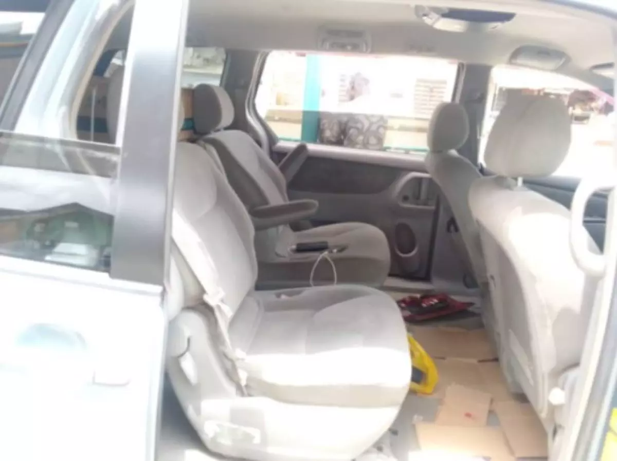 interiorBack