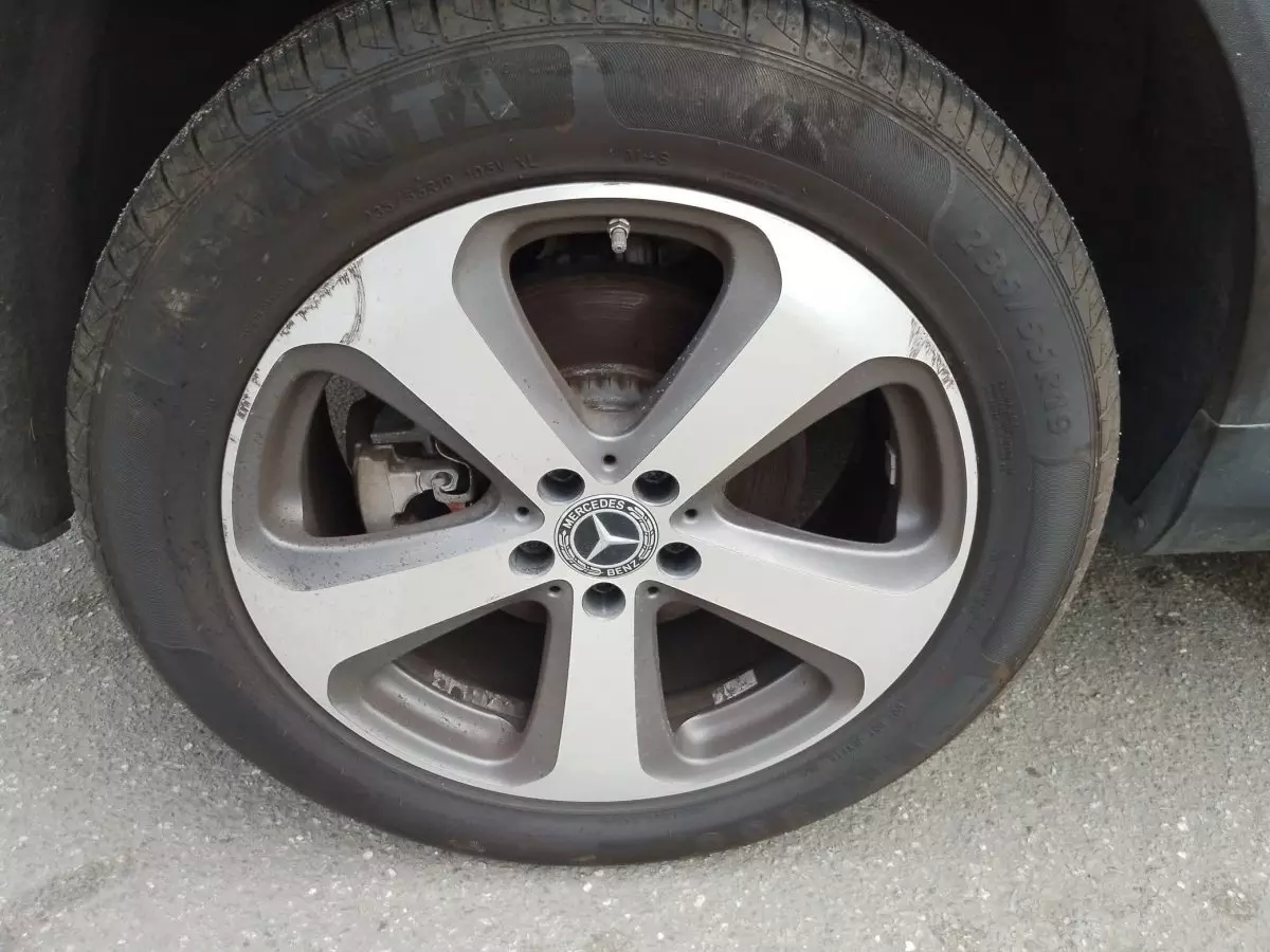 tyre2