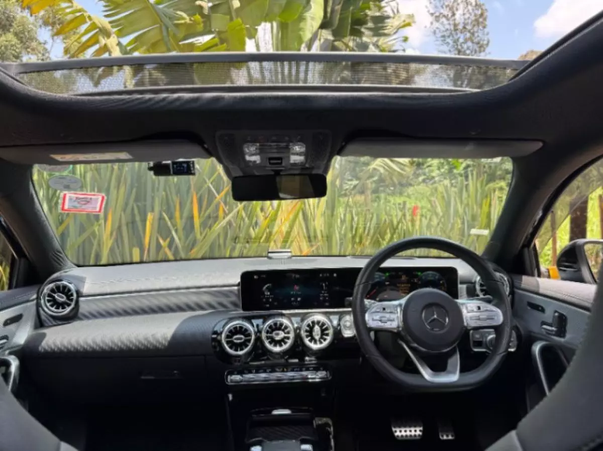 interiorFront
