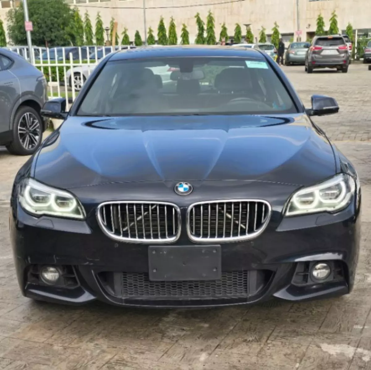 BMW 528i - 2014
