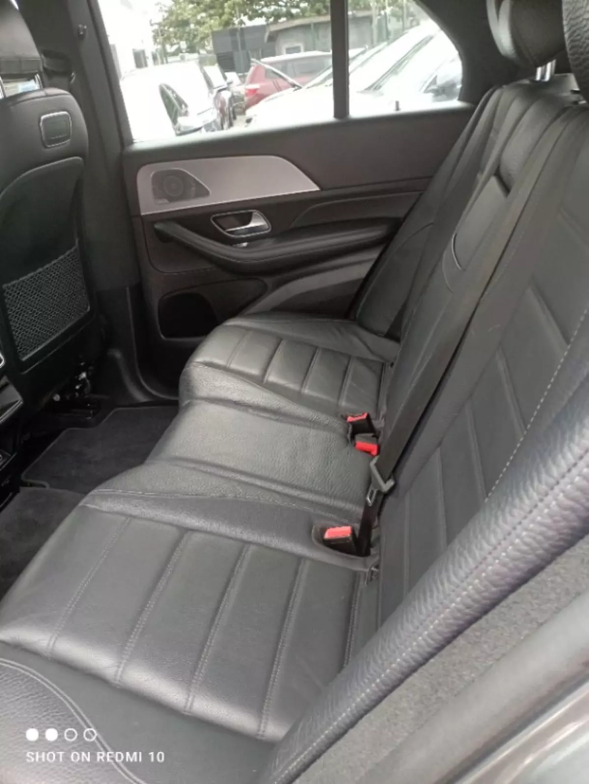 interiorBack