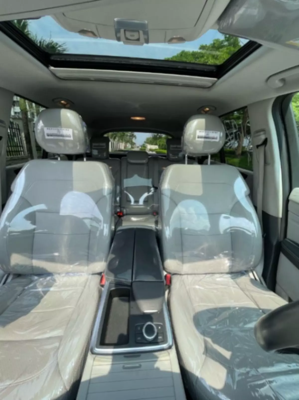 interiorBack