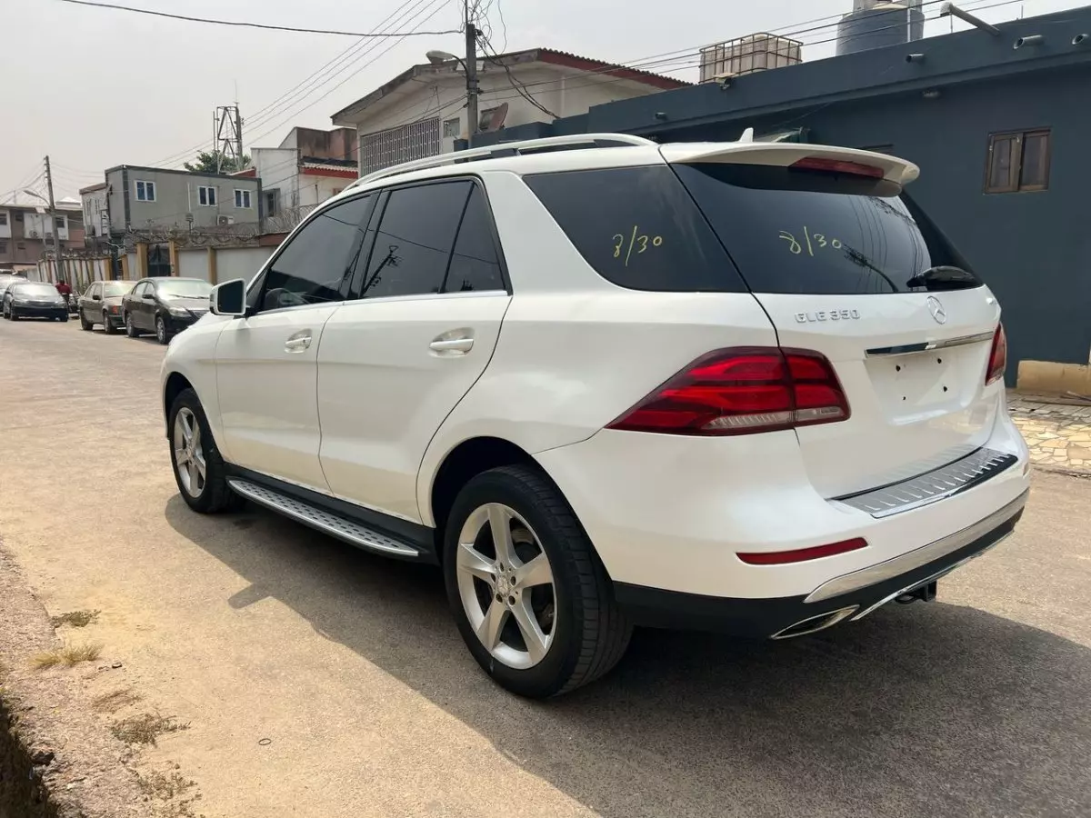 car Left Back