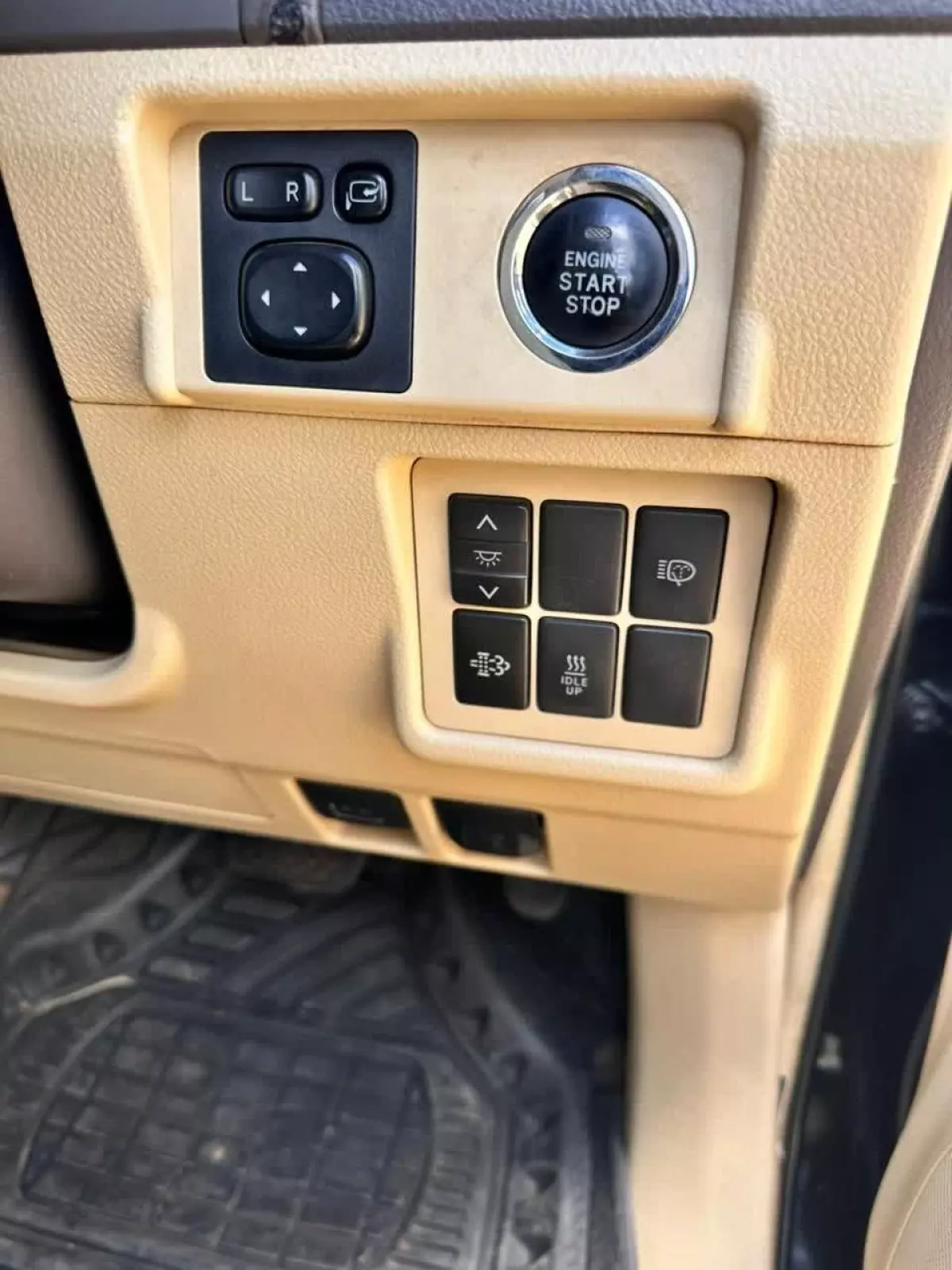 car Right Back