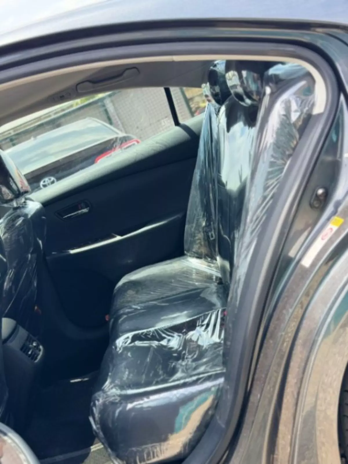 interiorBack