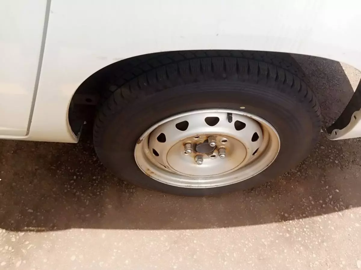 tyre1