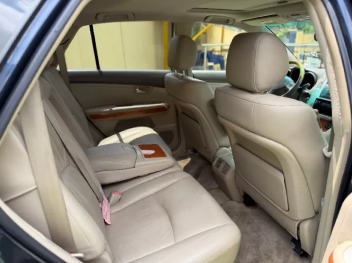 interiorBack