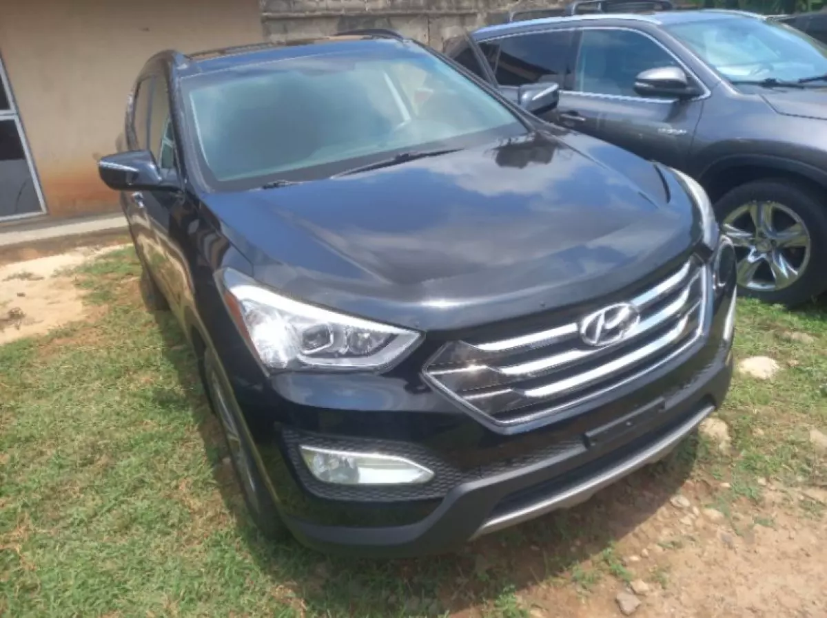 Hyundai Santa Fe - 2014